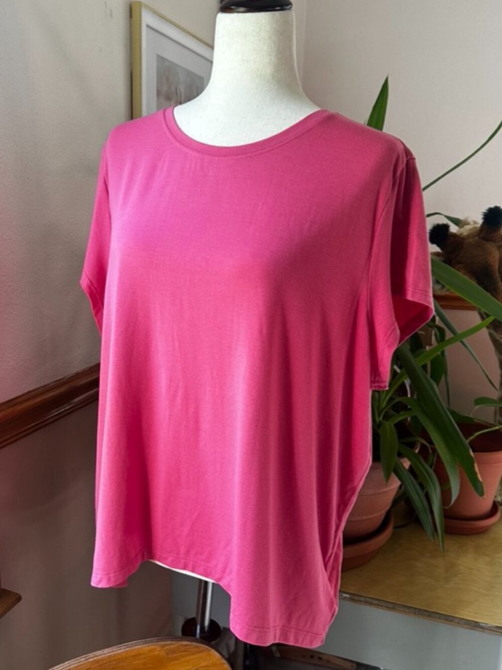 Athleta Relaxed Fit T-shirt, Pink, L